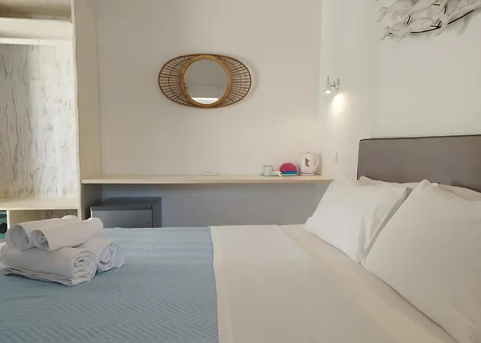 Nikos Rooms