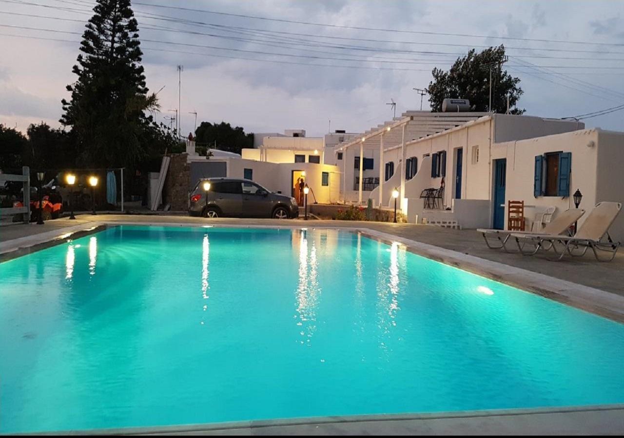 Hostel Nikos *
